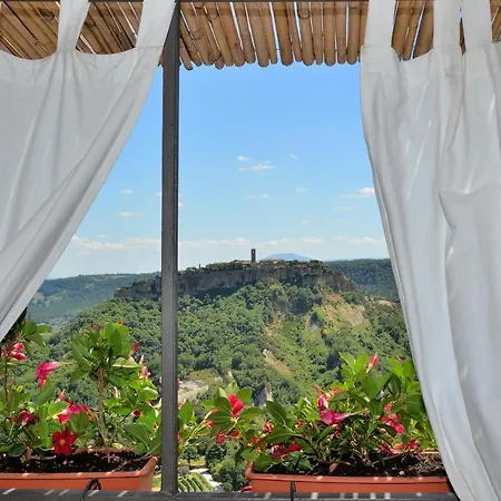 Le Calanque La Terrazza Su Civita *