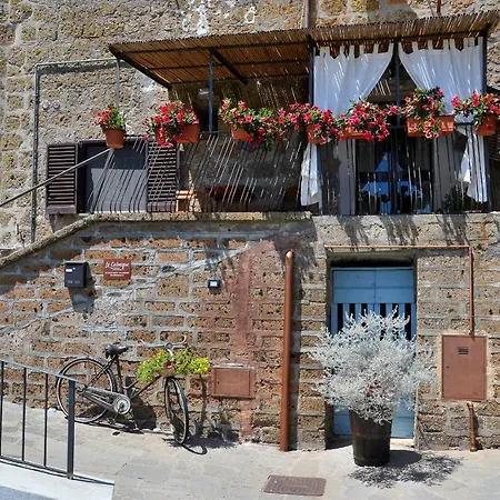 Le Calanque La Terrazza Su Civita * Lubriano