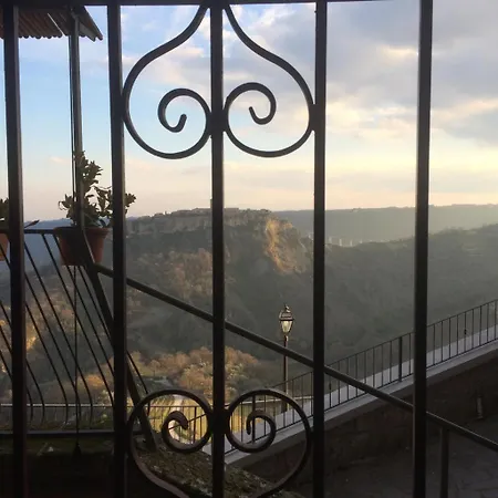 Le Calanque La Terrazza Su Civita Casa de Férias *