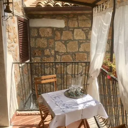 Le Calanque La Terrazza Su Civita *
